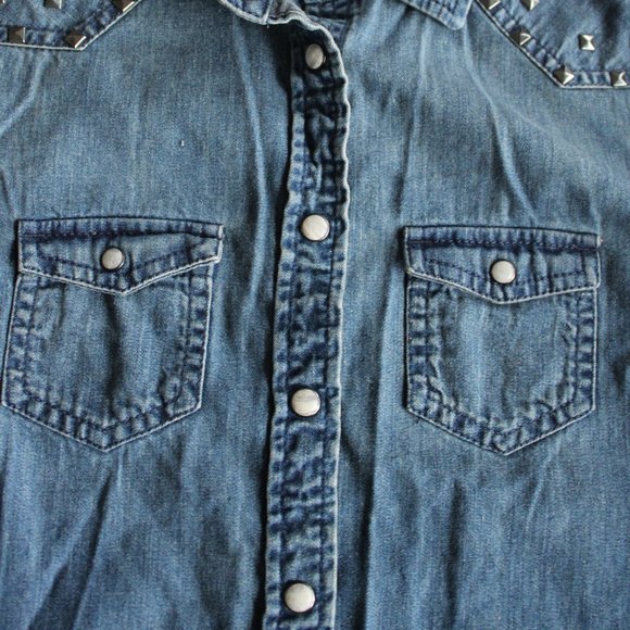 Chambray Denim Button Down Shirt - Picture 7 of 7